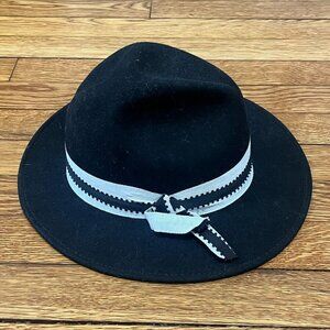 Bollman USA Black Doeskin Womens 100% Wool Felt Tilt Cap Hat W/ Bow Accent